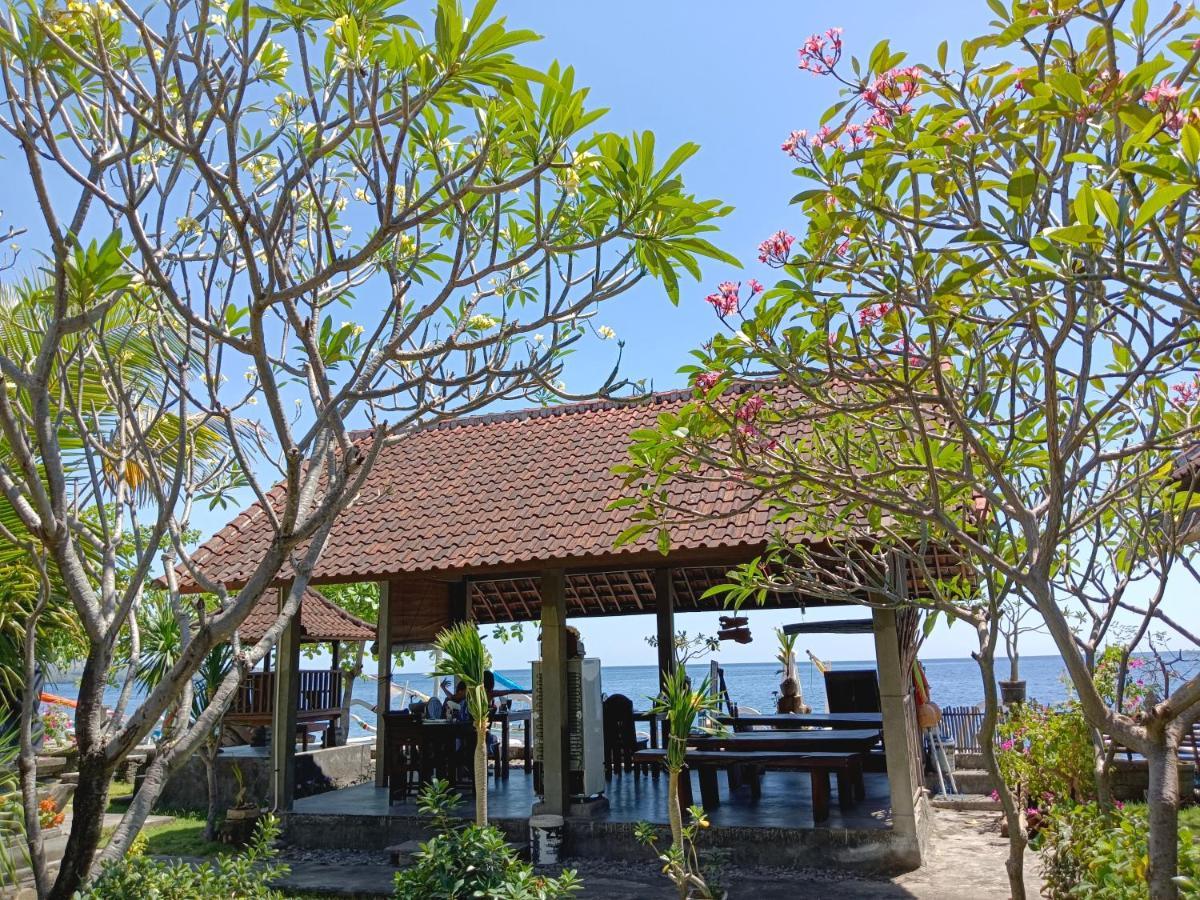 Beach Side Amed Delem Family Ambat Bagian luar foto