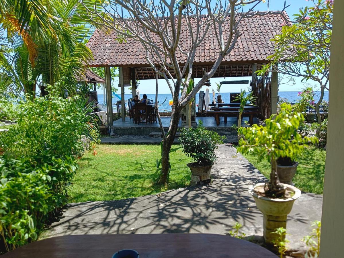 Beach Side Amed Delem Family Ambat Bagian luar foto